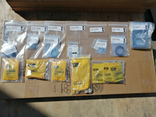 SELLOS VARIOS –  CATERPILLAR